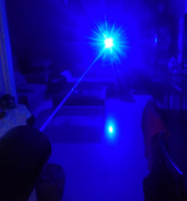 Load image into Gallery viewer, Blue blau laser pointer night beam 450nm wicked high power burning laserpointer