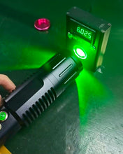 Load image into Gallery viewer, green laser pointer 6w power meter test 6000mw 520nm lpm