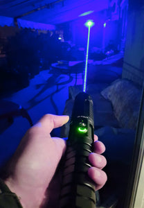powerful blue laser night beam 450nm Zeus X  7Watt burning laser pointer blau